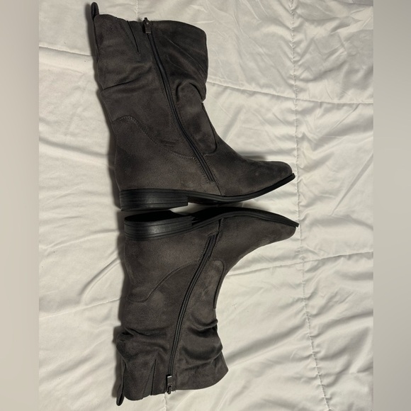 VJH comfort Wmns Slouchy Boots Bootie Sz 8.5 Round Toe Comfort Low Heel Mid Calf - Picture 10 of 16